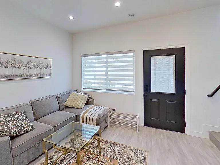 6337 Agnes Ave — Photo 18