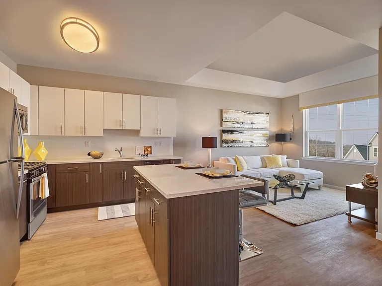 SOUTHGATE I, LLC — Photo 16