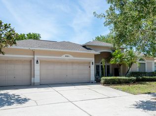 831 Frankford Dr, Brandon, FL 33511