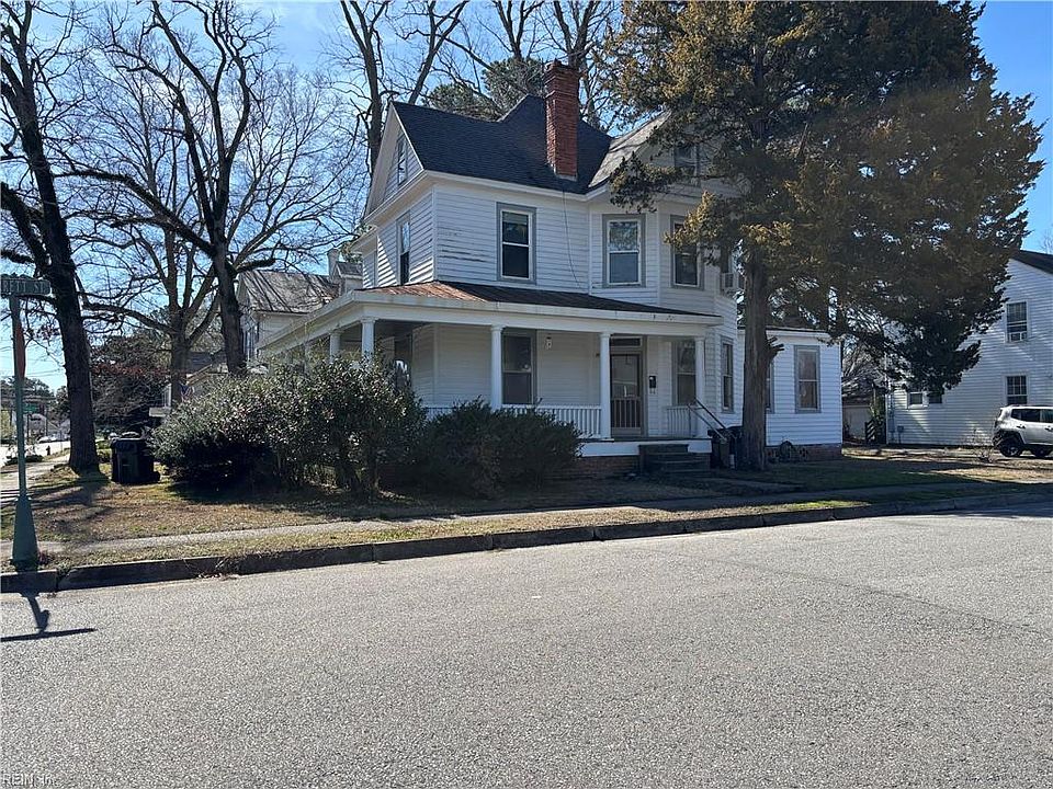 1st image of 301 S High St