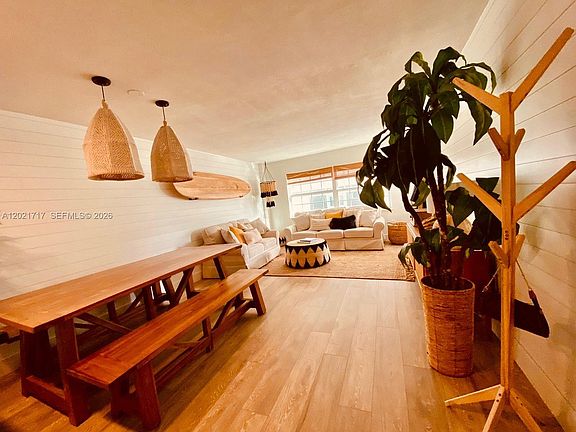 4th image of 325 Ocean Dr APT 408