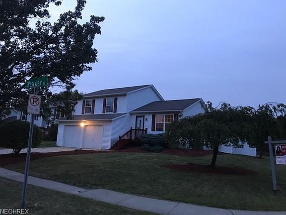2nd image of 918 Westview Ct