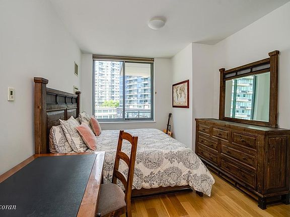 5th image of 4630 Center Blvd APT 801