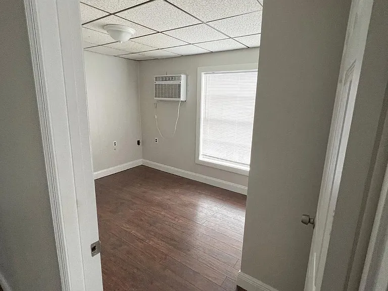 432 W Wisconsin Ave #B — Photo 6