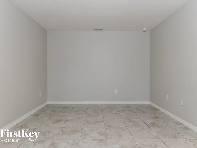 1810 SW Effland Ave — Photo 8