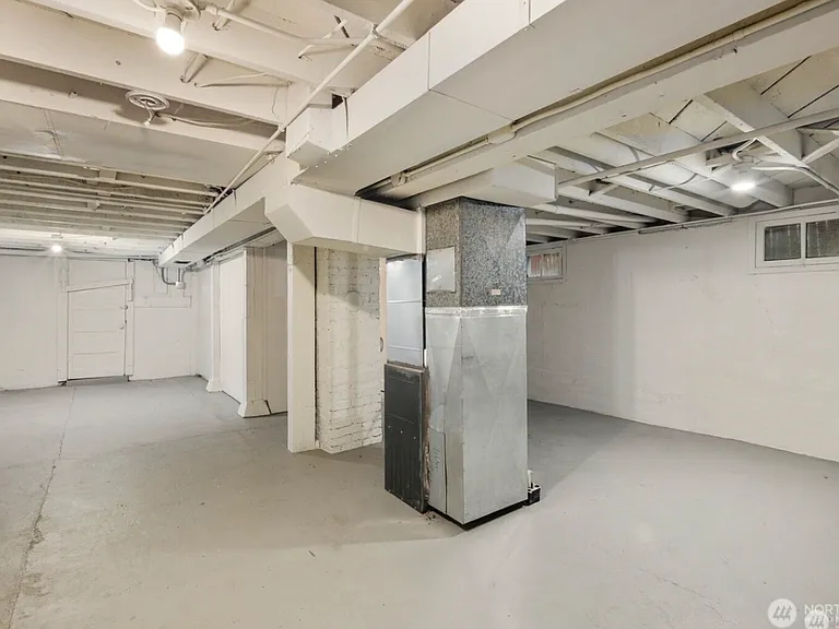 1121 N M St — Photo 3