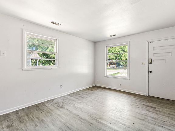 5th image of 831 Gallavista Ave