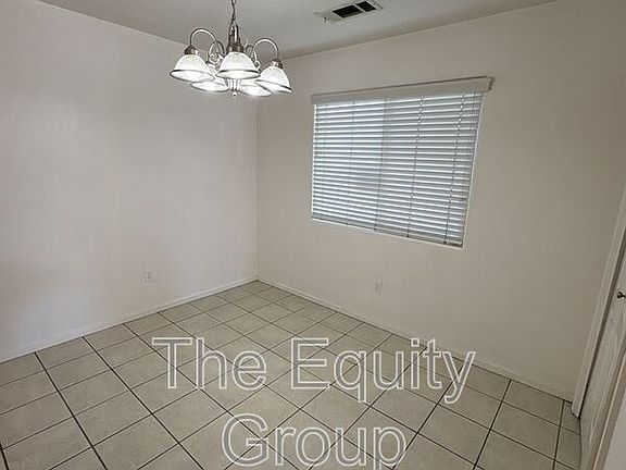 4th image of 2506 W Lark Ave