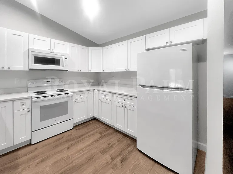 745 Harry Ave S — Photo 12