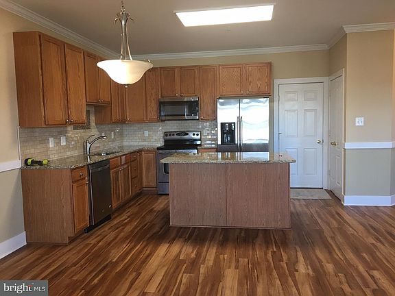 2nd image of 216 Brynwood St