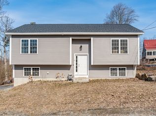 3 Trinity Ave, Sterling, MA 01564