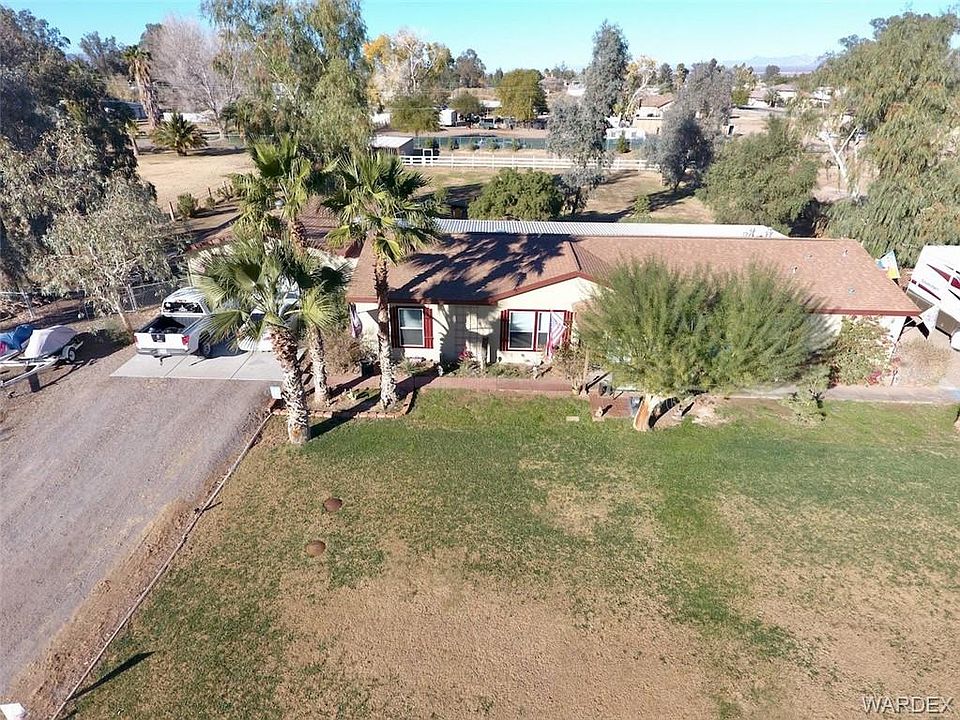 1st image of 1685 E Magellan Dr