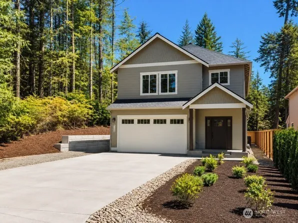 4140 Lakeview Avenue NW, Bremerton, WA 98312