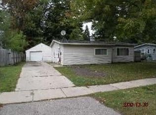 2806 Fielding Dr, Lansing, MI 48911