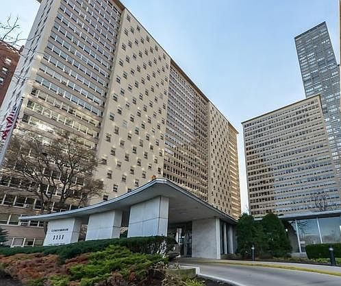 1st image of 3950 N Lake Shore Dr APT 711