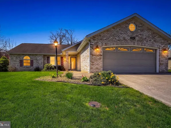 6606 Bent Oak Dr, Fayetteville, PA 17222