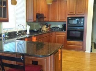 7325 Pine Vista Dr, Brighton, MI