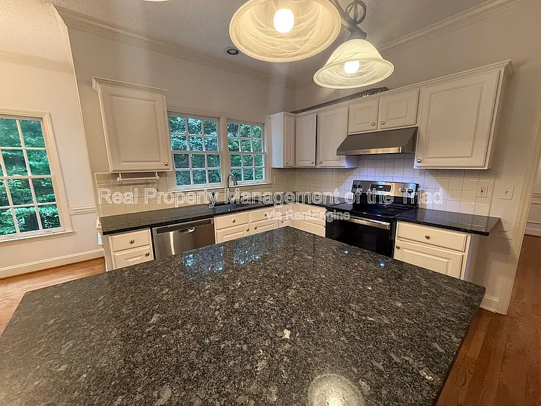 4210 Shoal Creek Dr — Photo 6
