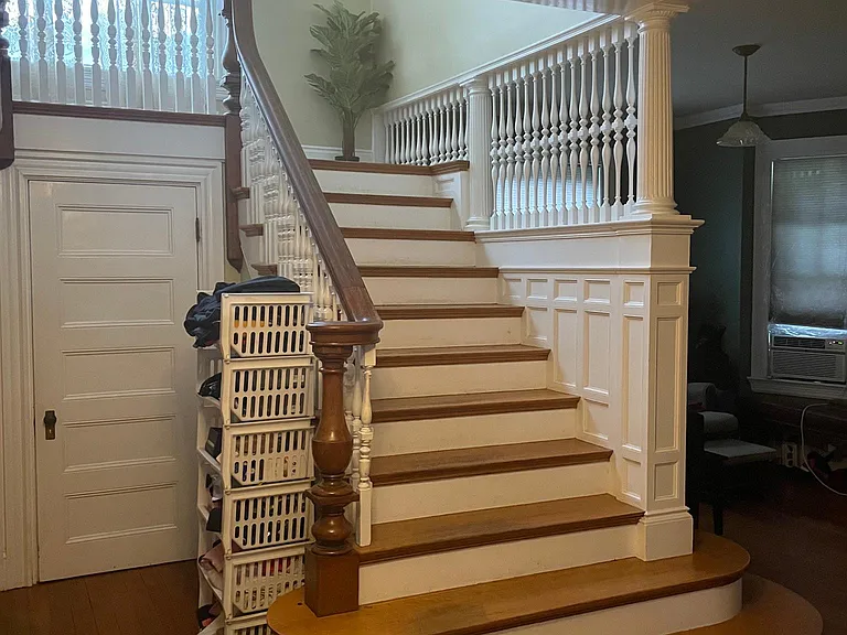 1013 Walnut St — Photo 5