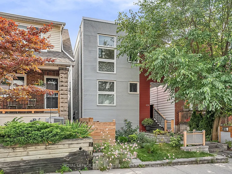 439 Winona Dr #C — Photo 1