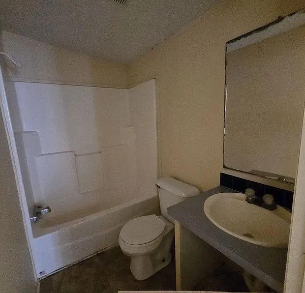 2412 Cattail Cir #45 — Photo 32