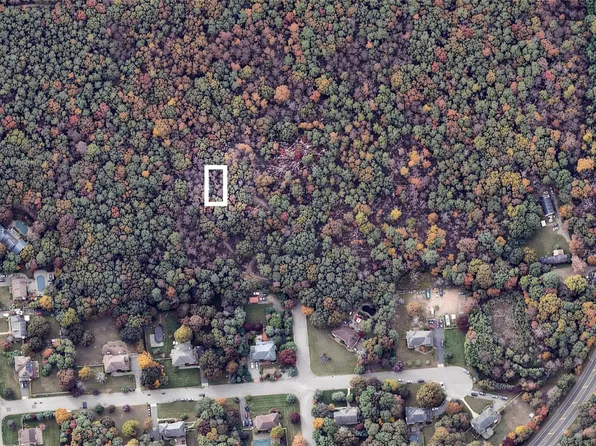 Willow Street, Brookhaven, NY 11719