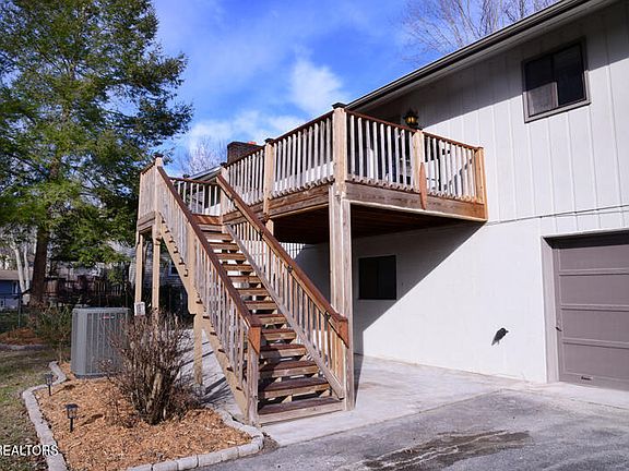 4th image of 621 Belle Glade Ln