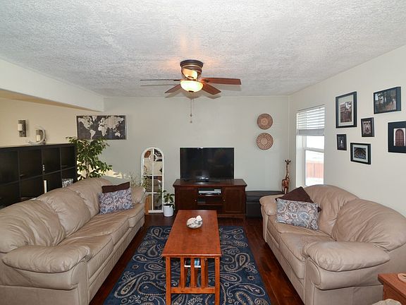 3rd image of 4018 S Panorama Dr