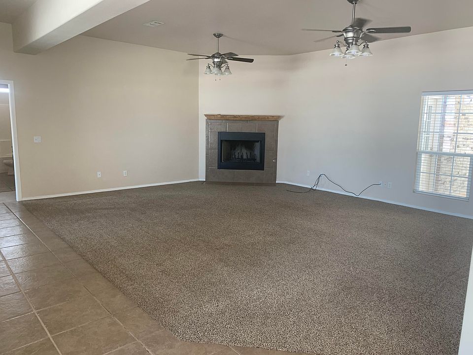 1st image of 3011 Damon Dr