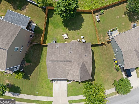 3rd image of 1670 Shire Village Dr