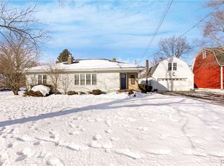 3999 Split Rock Rd, Camillus, NY 13031