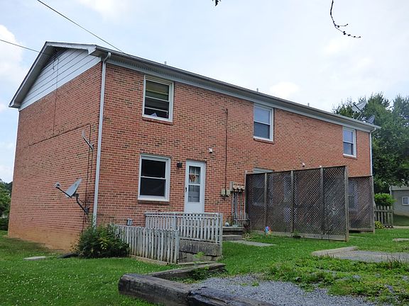 2nd image of 1055 E Spiller St