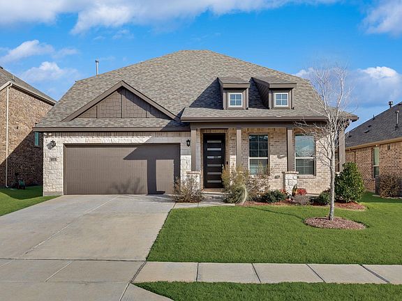2nd image of 4113 Cozy Pine Dr