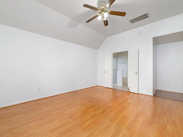 8207 Aliso Canyon Ln — Photo 14