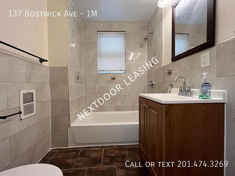 137 Bostwick Ave #1M — Photo 2
