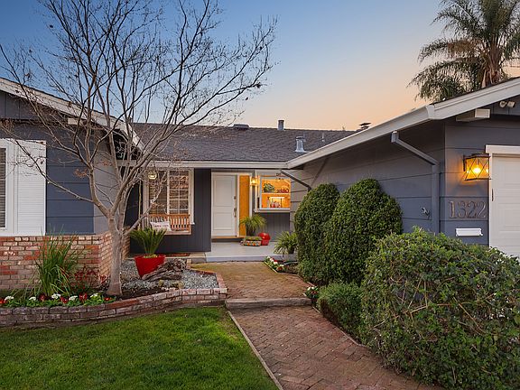 4th image of 1322 Los Palos Way