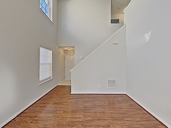 4th image of 3016 Teton Dr