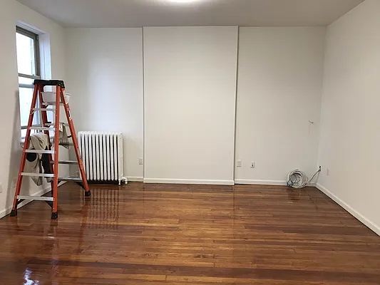 Rented by Rentiko Inc | media 33