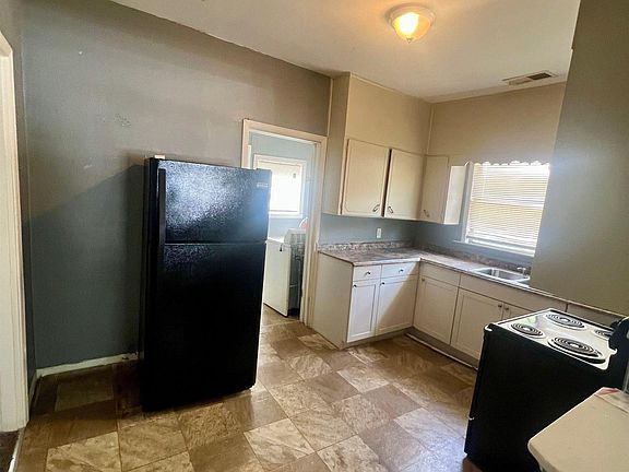 5th image of 109 62nd St