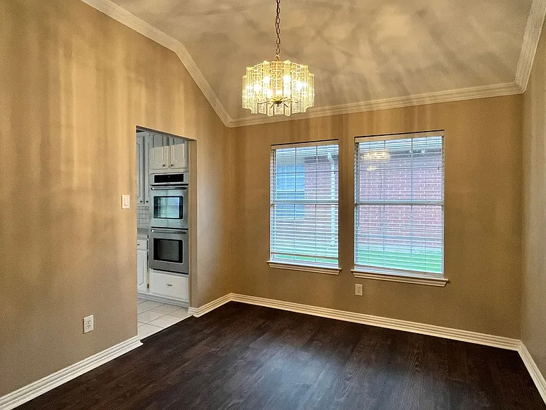 5605 Belle Chasse Ln — Photo 9