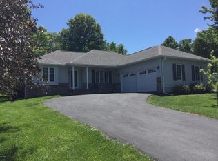 112 Swan Ave, Anna, IL 62906