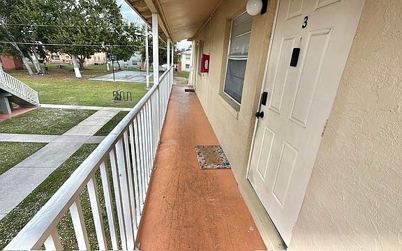 5th image of 731 Michigan Ct APT 4
