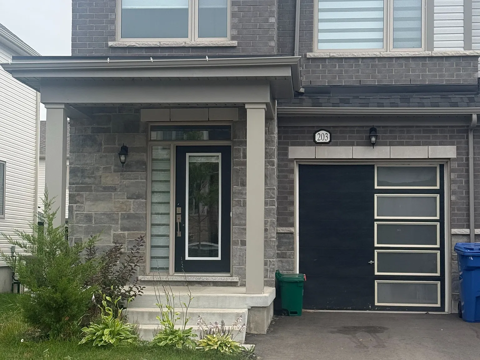 3 bed, $2,600 — Photo 1