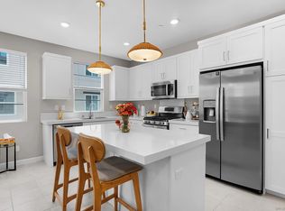 1221 Sunrise Vw #104, San Marcos, CA 92078