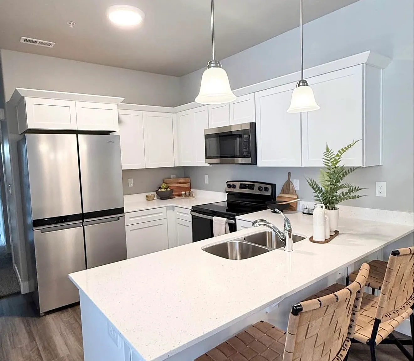 3 bed, $675 — Photo 4