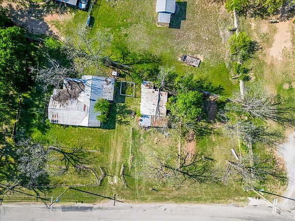 2nd image of 26 Deer Haven Rd
