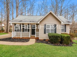 17 N Kings Dr, Fountain Inn, SC 29644