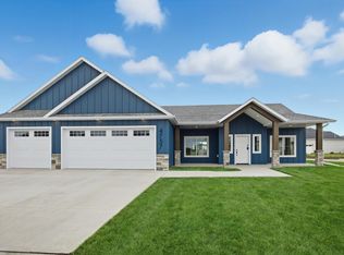 4757 11th St W, West Fargo, ND