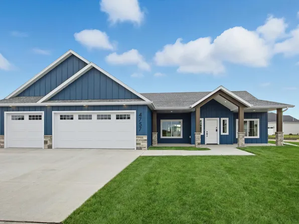 4757 11th St W, West Fargo, ND 58078