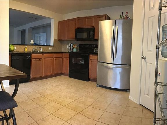 5th image of 8824 Valley River Dr